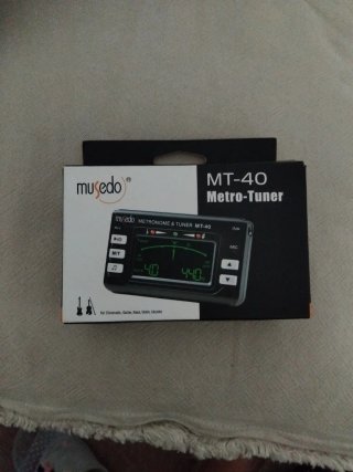 Musedo MT-40 Metro-Tuner Metrónomo