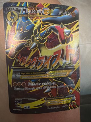 Carta Pokémon M Lucario EX