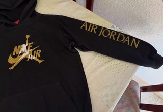 Conjunto deportivo hombre.