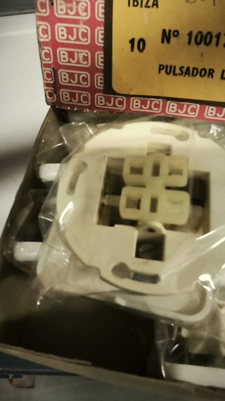 BJC Pulsador Luz Serie Ibiza Blanco