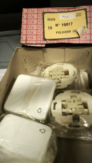 BJC Pulsador Luz Serie Ibiza Blanco