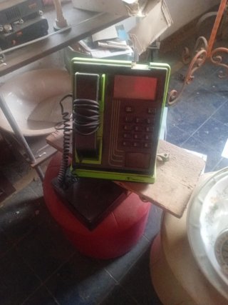 Teléfono Catria Negro y Verde