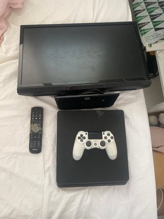 PS4 (PlayStation 4) y Televisor Philips