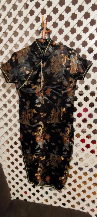 Vestido chino dragón negro y dorado talla única