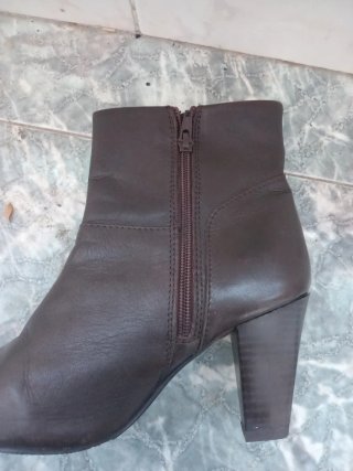 Botines de piel marrones