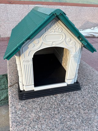 Casetta per cani piccola beige e verde