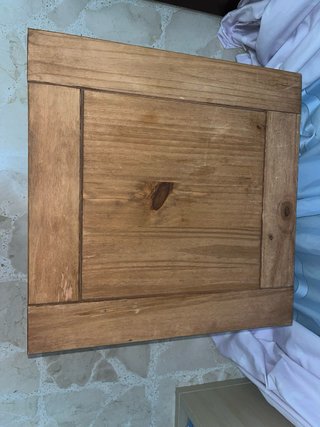 Mueble de Madera con Cajón y Estante