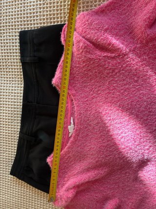 Conjunto Top Rosa y Pantalón Negro