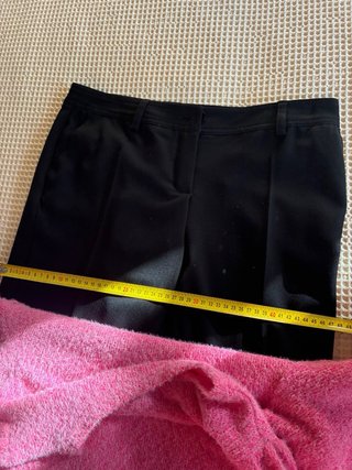 Conjunto Top Rosa y Pantalón Negro