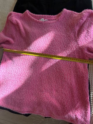 Conjunto Top Rosa y Pantalón Negro