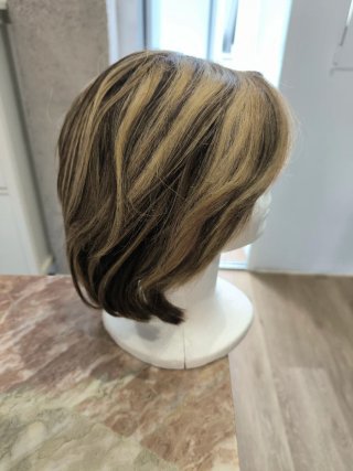 Peluca pelo natural castaño