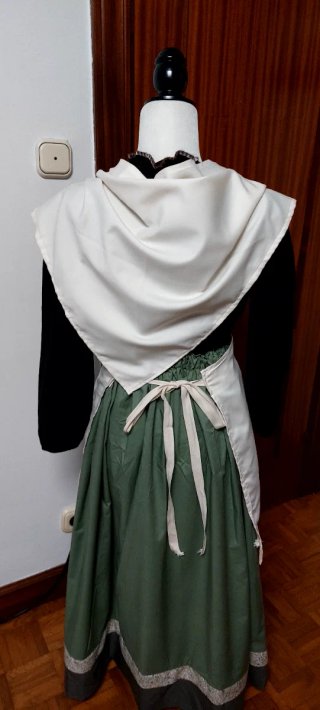 Traje de casera tradicional