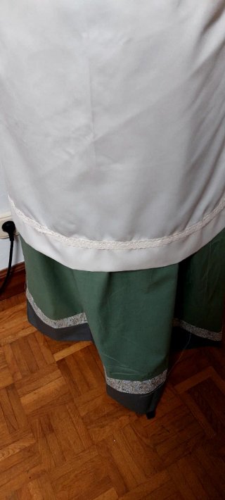 Traje de casera tradicional