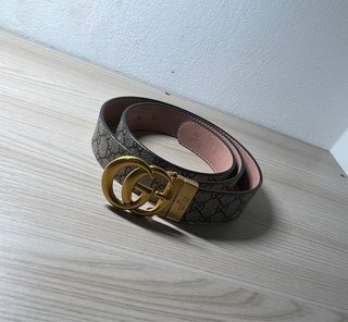 Cintura Gucci con fibbia GG