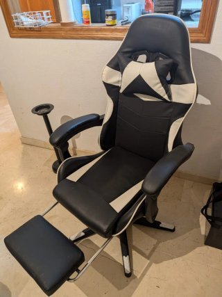 Silla Gaming con Reposapiés