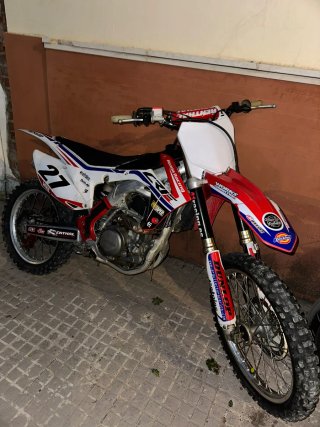 Honda CRF 250 2016 vendo o cambio