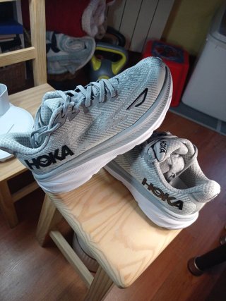 Zapatillas Hoka Clifton 9 Talla 40