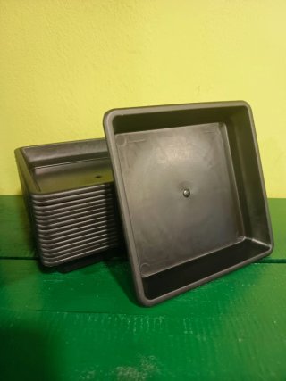 OFERTÓN Lote 16 platos cuadrados para maceta