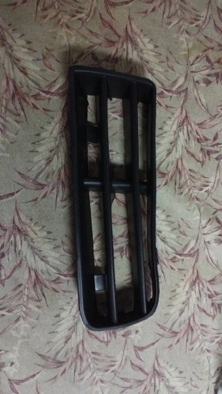 Rejilla Paragolpes Delantero VW Golf 4 Derecha