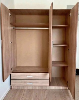 Armadi moderni 2P/3P/4P in legno