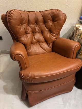 Sillón de Piel sintética Marrón estilo capitoné