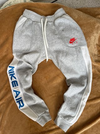 Chándal Nike Air Gris y Blanco