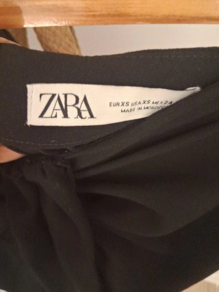 Falda midi Zara nudo negra Talla XS