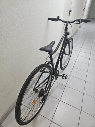 Bicicleta BTwin Riverside 100 Negra