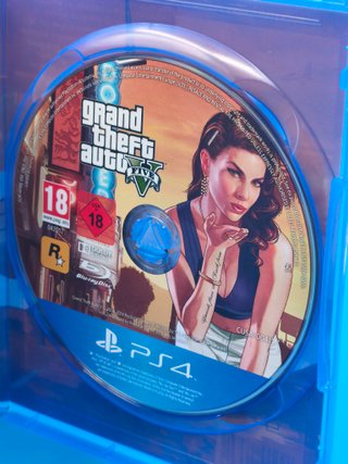 GTA 5 (Grand Theft Auto V) Premium Edition PS4