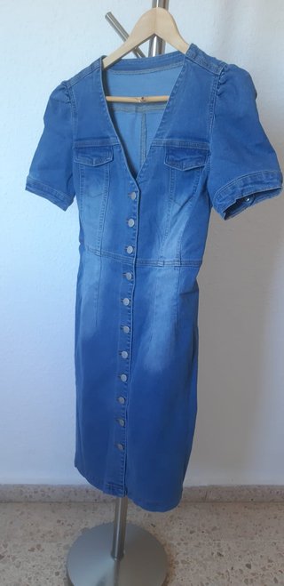 Vestido denim. Vaquero. Nuevo sin estrenar. De cor