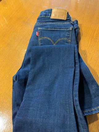Pantalón Vaquero mujer Levi's Etiqueta Roja