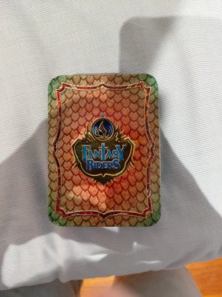 Caja Sorpresa de cartas de futbol y pokemon.