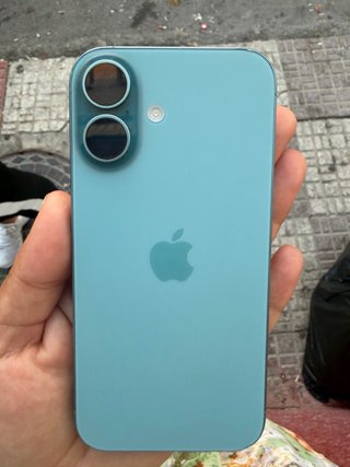 iPhone 16 Azul