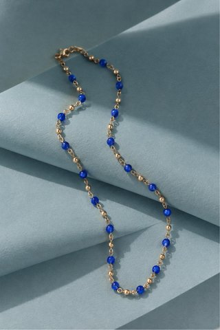 Collar baño  oro 18k con cuentas azules