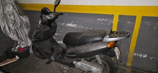 Daelim NS 125 Scooter Negra/Gris