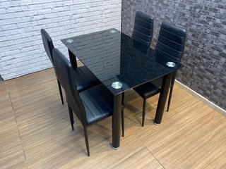 Mesa moderna negra + 4  sillas.