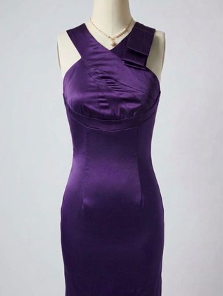 Vestido morado elegante