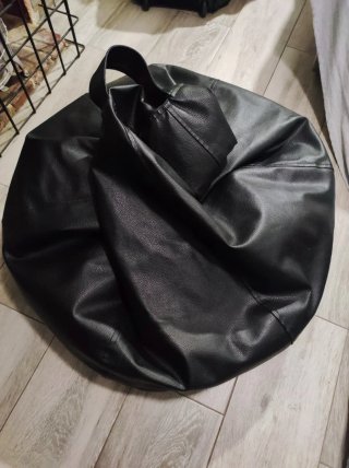 Puff Nero in Pelle Sintetica Mediano