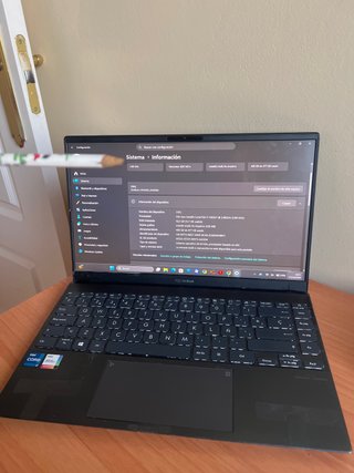 ASUS Zenbook UX425EA