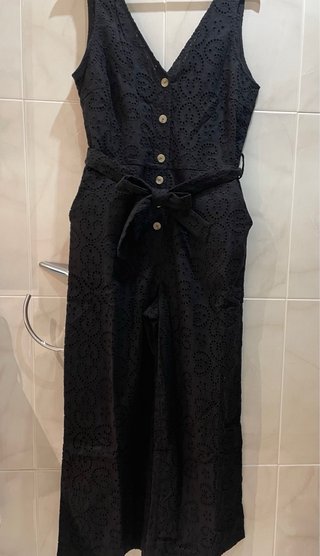 Mono Negro con Bordado Inglés. SIN ESTRENAR