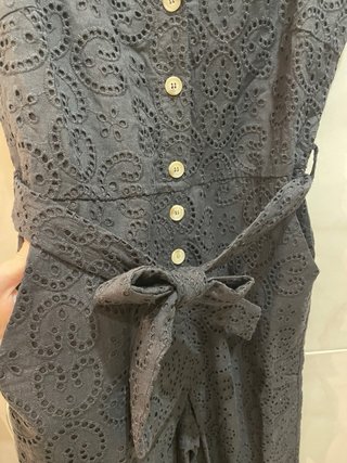 Mono Negro con Bordado Inglés. SIN ESTRENAR