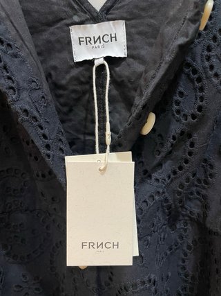 Mono Negro con Bordado Inglés. SIN ESTRENAR