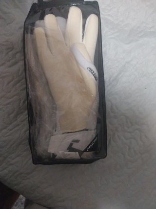 Guantes de portero Reusch sin estrenar