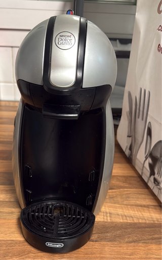 Cafetera Nescafé Dolce Gusto DeLonghi