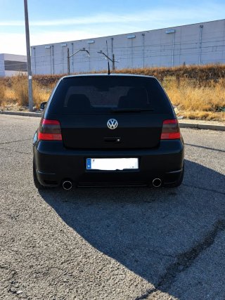 Volkswagen Golf 2004