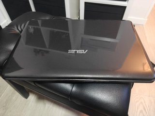 Portátil Asus 70IO