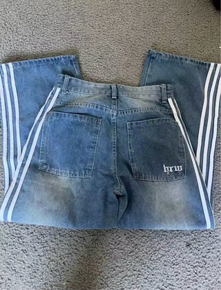 Pantalón Tejano con Bandas Laterales