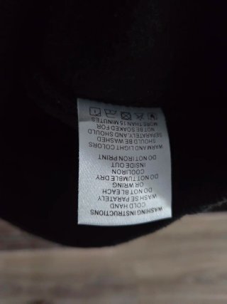 Sudadera Fear of God Essentials Negra