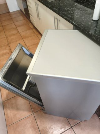 Lavavajillas plateado  Samsung DW60M6040FS/EC