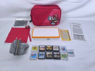 Nuovo Nintendo 2DS XL Bianco e Arancione Completo